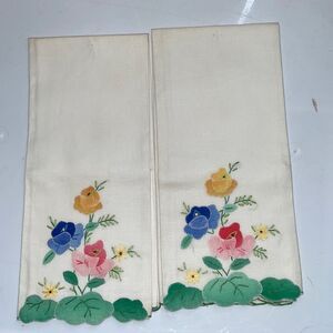 Vtg NWT China Art Linens two white cotton floral embroidered hand‎ or tea towels